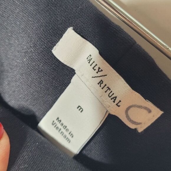 NEW M DAILY RITUAL NAVY BLUE PONTE PANTS LEGGINGS MEDIUM NWT - Picture 3 of 6